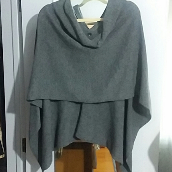 claudia nichole Tops - CASHMERE.  Claudia Nichole